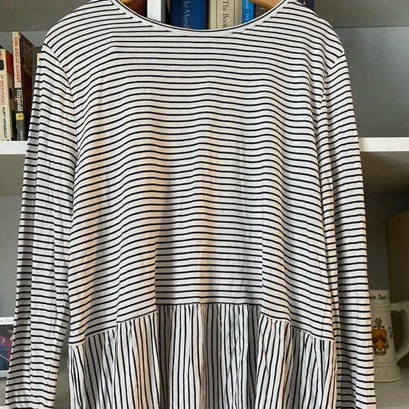 SOLD- Old Navy Striped Top - Picture 6 of 8